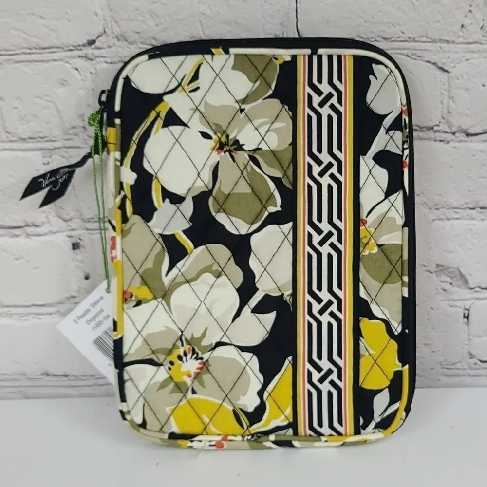 NWT Vera Bradley E-Reader Sleeve Mini iPad Kindle Nook Cover Zipper Case Dogwood
